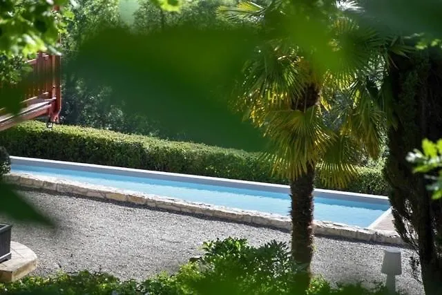 Le Chalet Des Pyrenees St Savin Saint-Savin  펜션